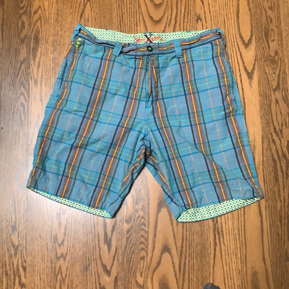 Robert Graham Men’s Blue Striped Shorts